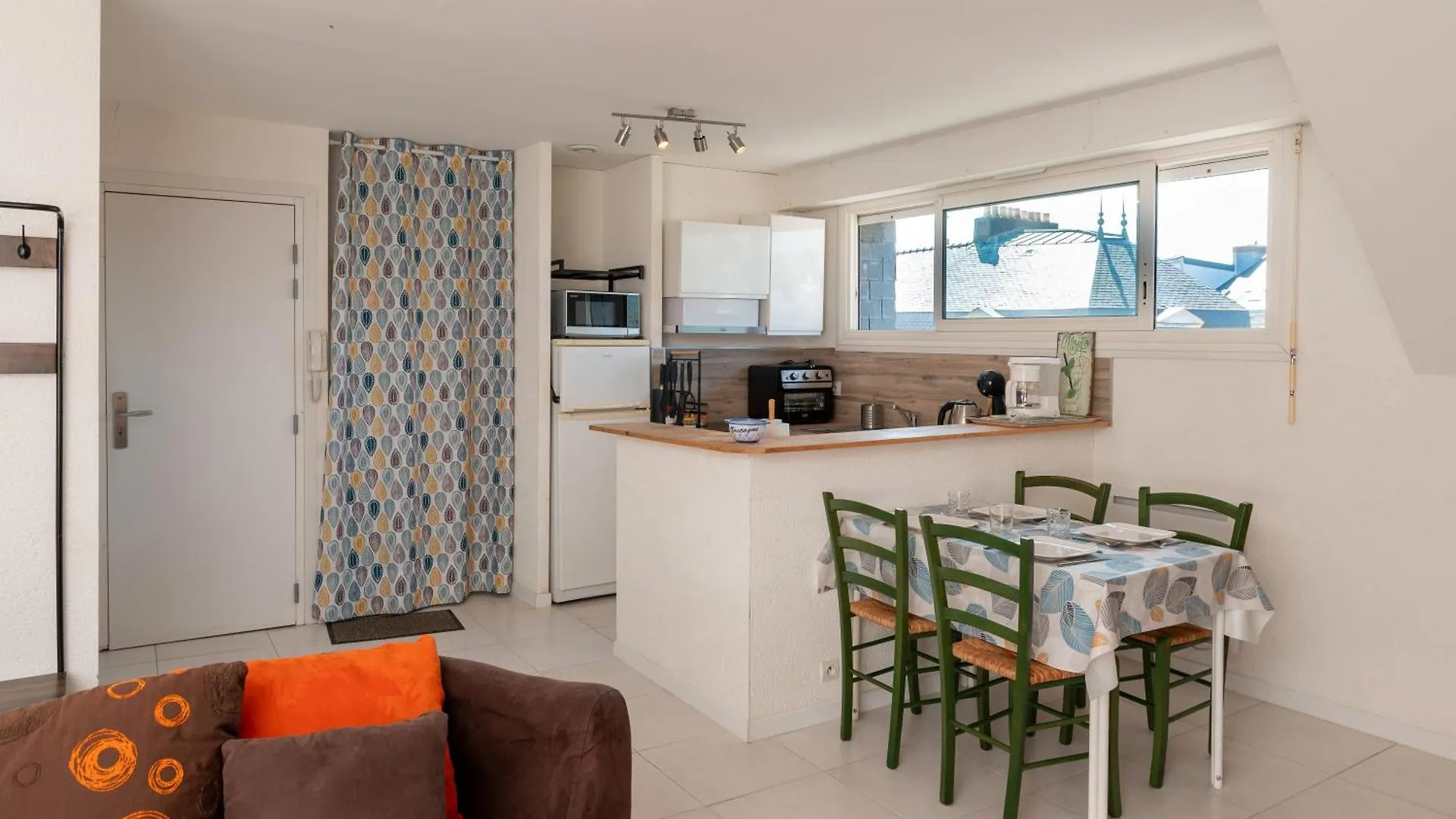 Apartment Ferienwohnung Le Duplex De Symphorien Proche Gare Vannes