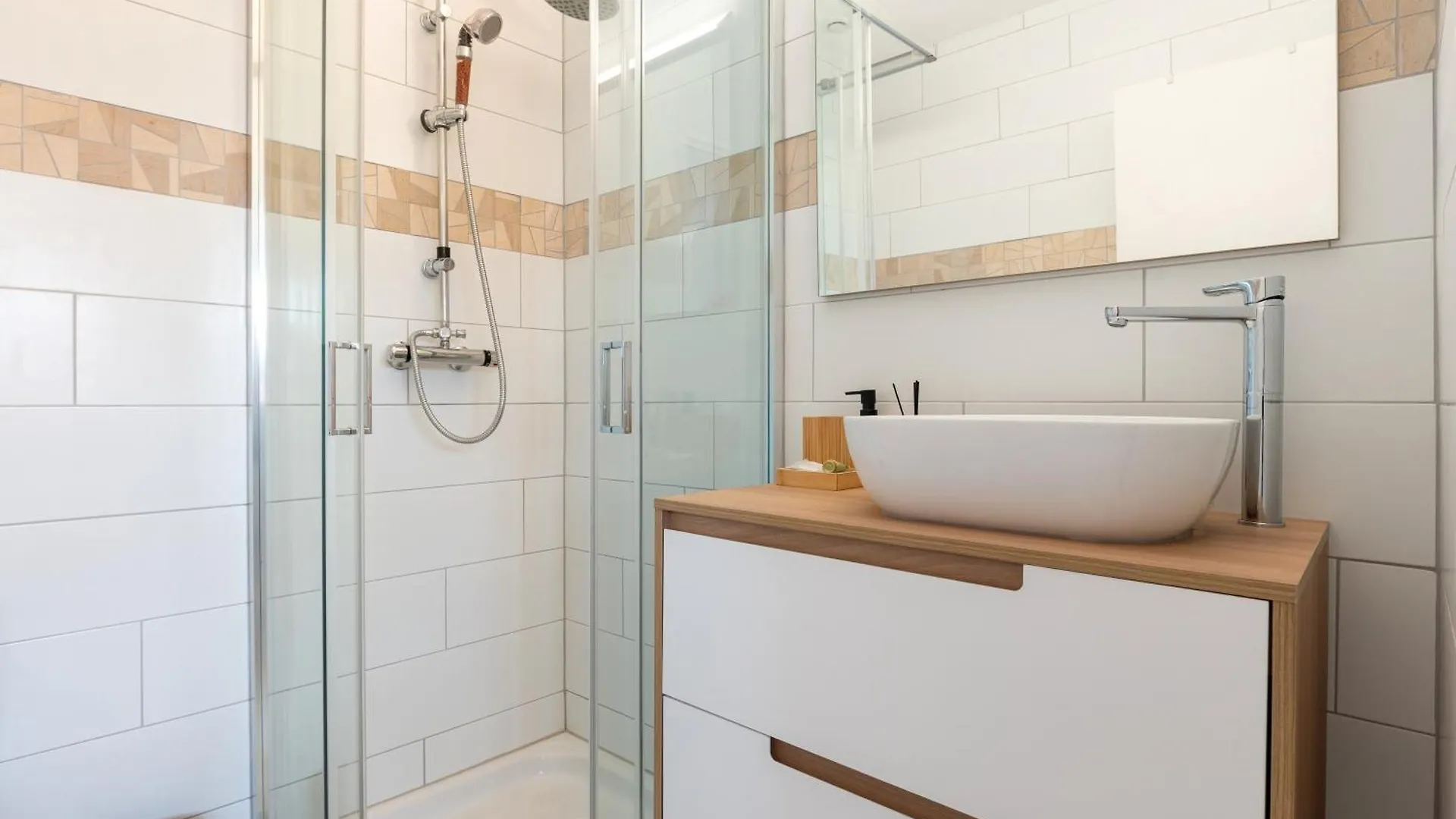 Apartment Ferienwohnung Le Duplex De Symphorien Proche Gare Vannes